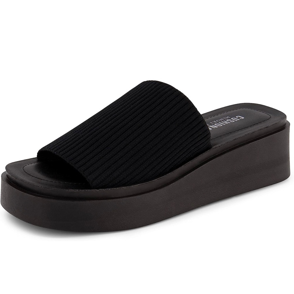 NWOT 90’s Y2K Platform Sandals